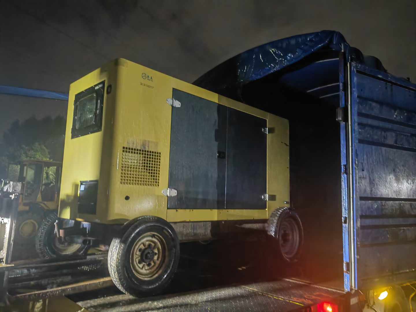 凤山如何根据负载特性选择合适的柴油发电机？