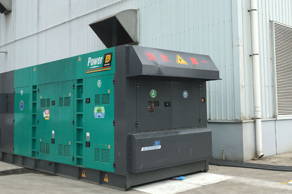 凤山燃油滤清器的更换流程是怎样的？