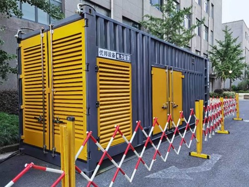 凤山如何使用转速表检查发动机的转速？