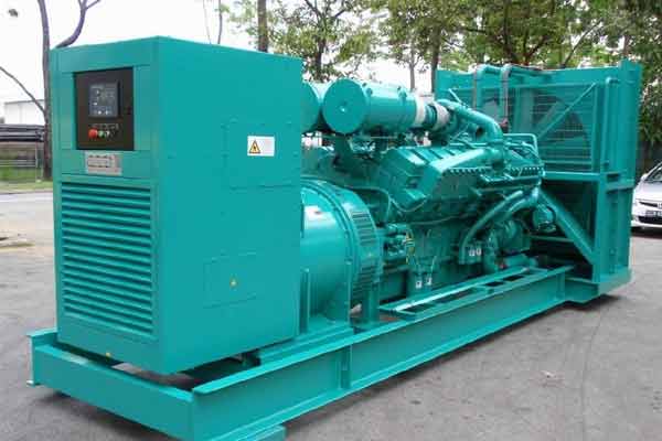 凤山柴油发电机组电压不稳定怎样维修？