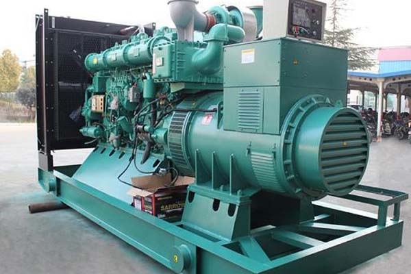 凤山工厂发电机应急发电中如何优化燃油储备管理？