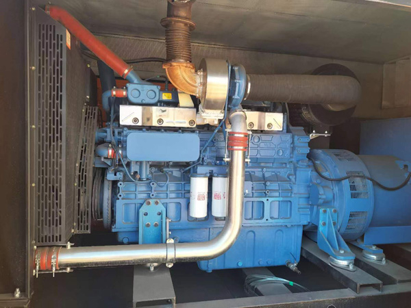 凤山燃油消耗率与进气温度的具体关系是什么？