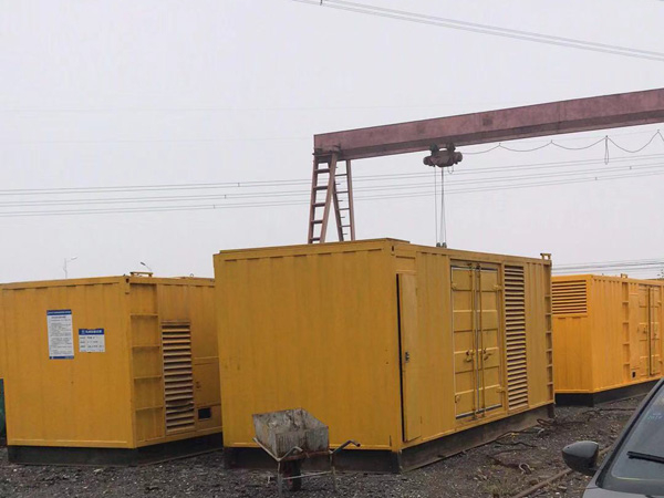 凤山100kw柴油发电机组每小时油耗？