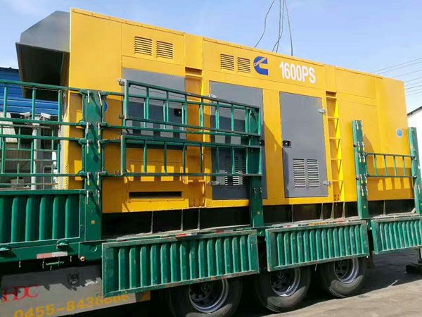 凤山测量水冷式机油散热器密封件尺寸时的注意事项有哪些？